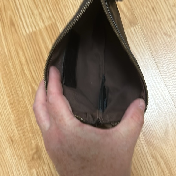 Leather pouch - Picture 4 of 4